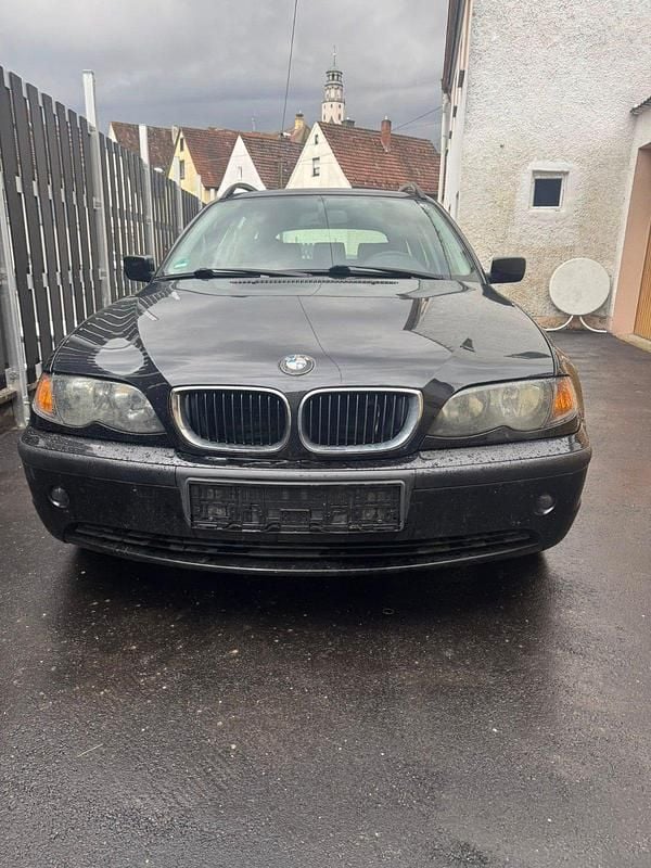Gebraucht BMW 318 143 PS (105 kW) 2004 Schwarz Kombi