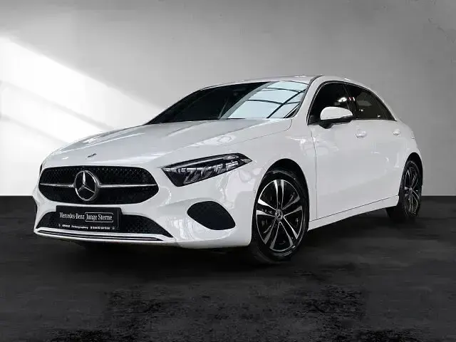 Gebraucht Mercedes A200 Progressive 150 PS (110 kW) 2025 Weiß Limousine