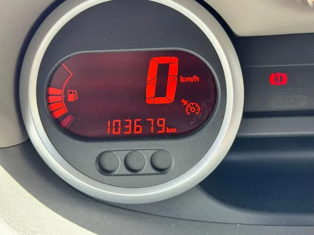 Gebraucht Renault Twingo Dynamique 75 PS (55 kW) 2013 Violett Kleinwagen