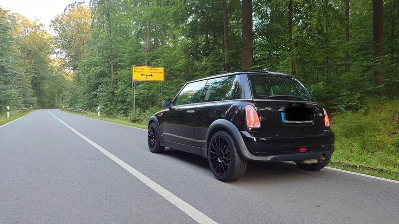 Gebraucht Mini ONE 90 PS (66 kW) 2005 Schwarz Kleinwagen