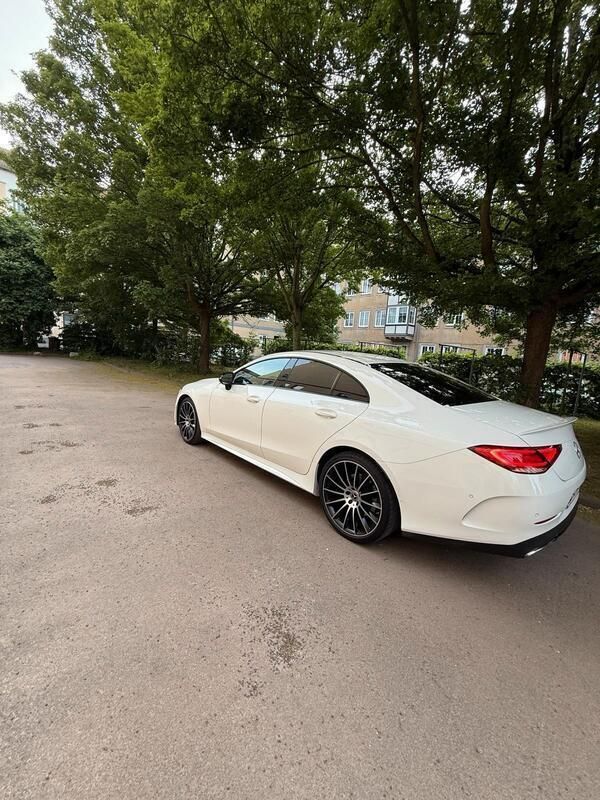 Weiß Gebraucht 2019 Mercedes CLS400 Limousine | 38.500 € (Guter Preis) - Bild 1/4