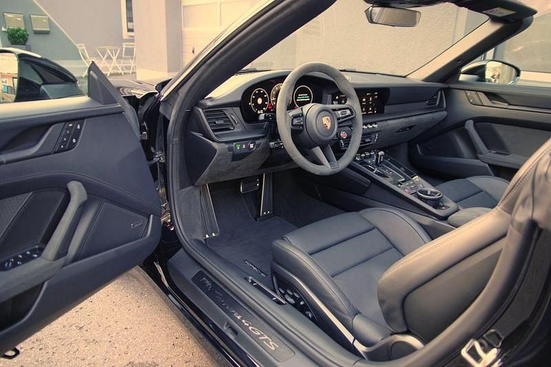 Gebraucht Porsche 992 541 PS (397 kW) 2025 Schwarz Cabrio