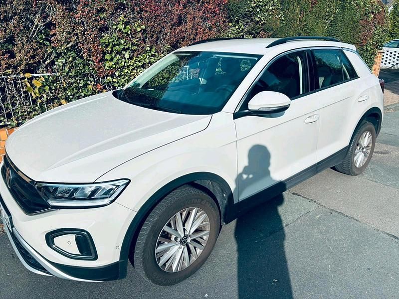 Grau Gebraucht 2023 VW T-Roc SUV | 19.800 € (Superpreis) - Bild 1/4