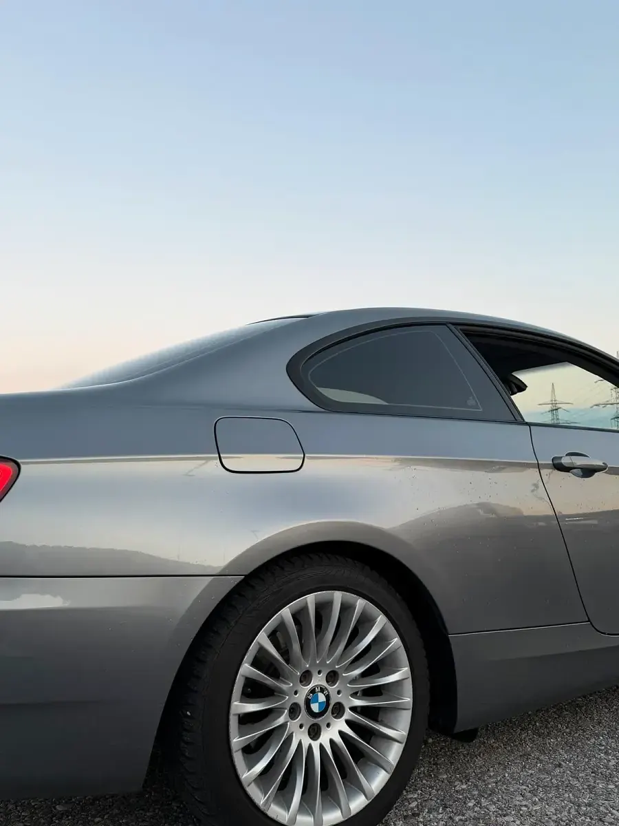 Gebraucht BMW 320 170 PS (125 kW) 2008 Grau Coupé