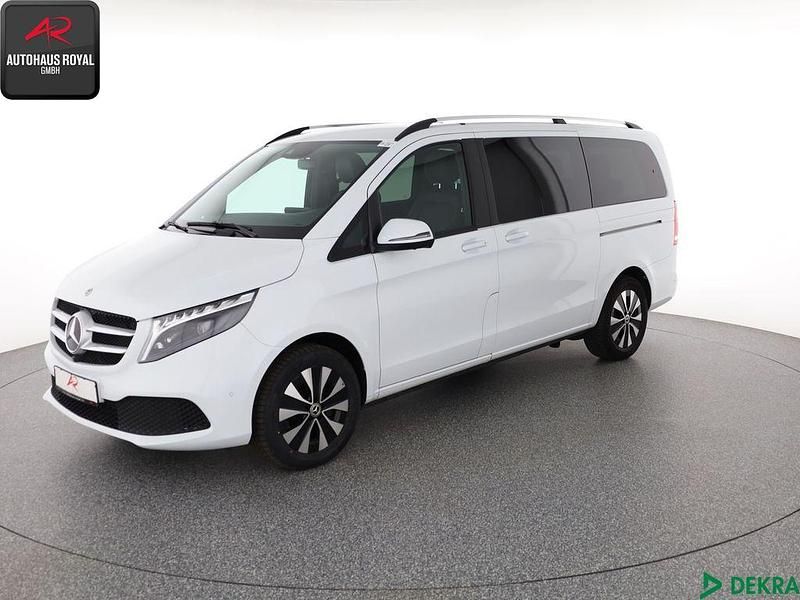 Bergkristallweiß Gebraucht 2024 Mercedes V300 Van / Kleinbus | 67.880 € (Superpreis) - Bild 1/4