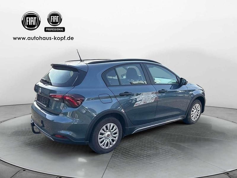 Usata Fiat Tipo Cross 101 CV (74 kW) 2022 Blu Berlina