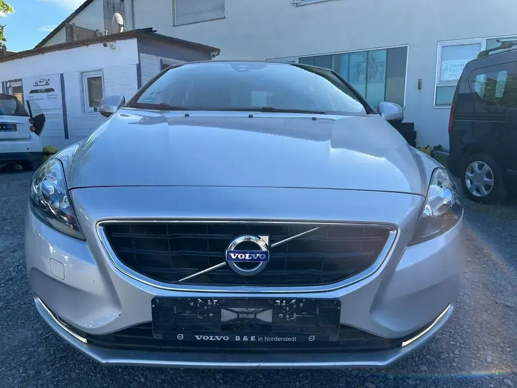 Gebraucht Volvo V40 150 PS (110 kW) 2015 Grau Limousine