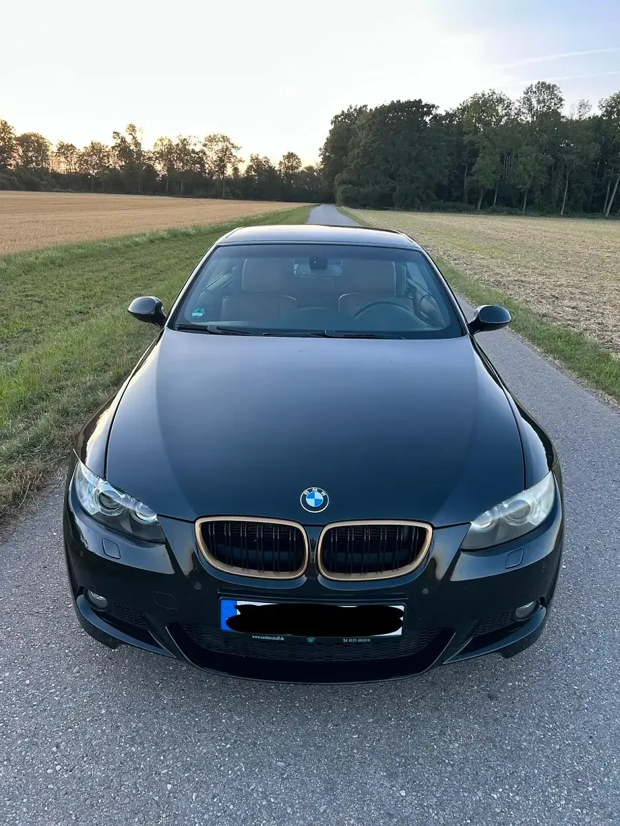 Gebraucht BMW 335 Cabriolet 306 PS (225 kW) 2009 Schwarz Cabrio