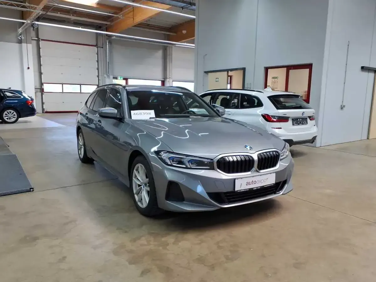 Gebraucht BMW 318 Shadowline 150 PS (110 kW) 2023 Kombi