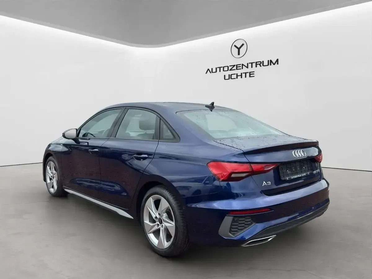 Gebraucht Audi A3 S-Line 150 PS (110 kW) 2022 Blau Limousine