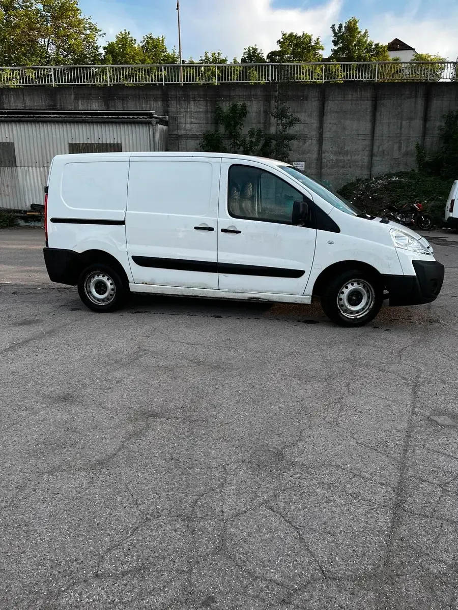 Käytetty Citroën Jumpy 90 HP (66 kW) 2010 Valkoinen Tila-auto