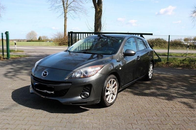 Gebraucht Mazda 3 Edition 105 PS (77 kW) 2012 Grau Limousine
