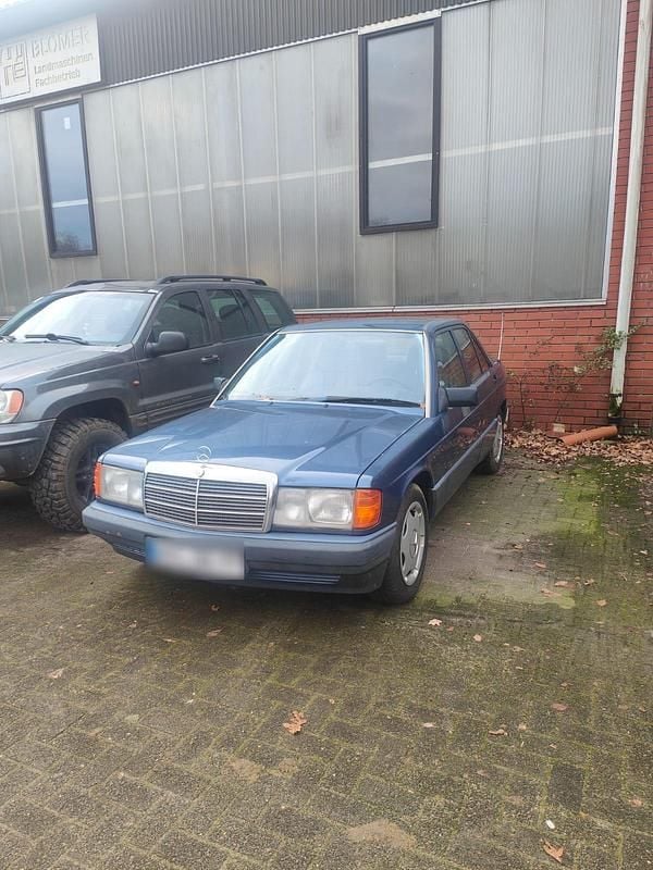 Gebraucht Mercedes 190 75 PS (55 kW) 1992 Blau Limousine