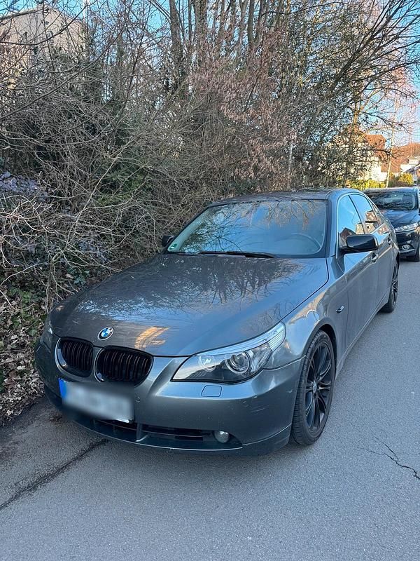 Gebraucht BMW 530 218 PS (160 kW) 2004 Grau Limousine