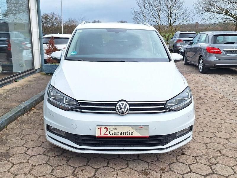 Gebraucht VW Touran Highline 150 PS (110 kW) 2017 Weiß Van / Kleinbus