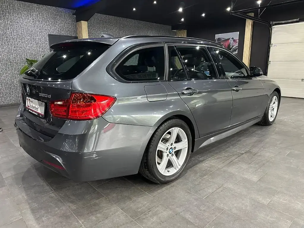 Gebraucht BMW 320 M Sport 184 PS (135 kW) 2013 Andere Limousine
