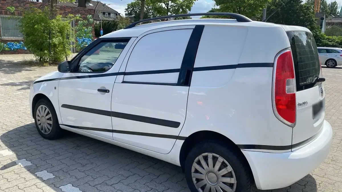 Gebraucht Skoda Roomster 90 PS (66 kW) 2014 Weiß Van / Kleinbus