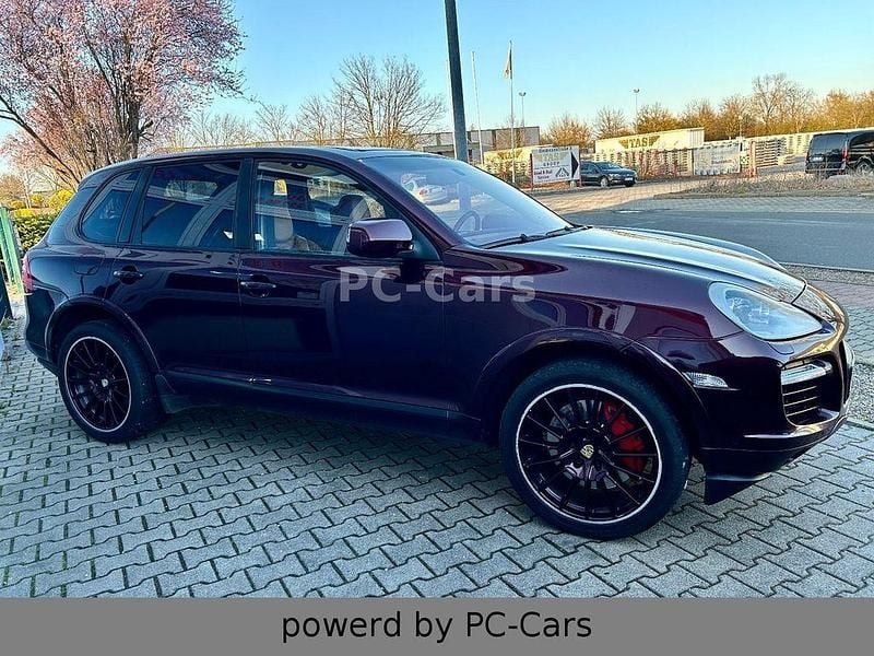 Gebraucht Porsche Cayenne Turbo 540 PS (397 kW) 2008 Rot SUV