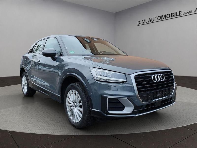 Gebraucht Audi Q2 Design 150 PS (110 kW) 2018 Grau SUV