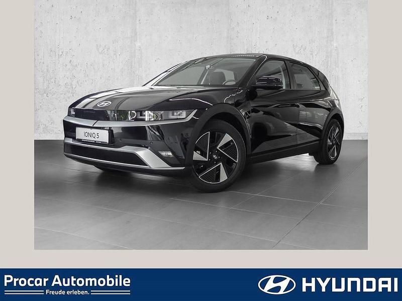 Abyss black / mic Neu 2025 Hyundai Ioniq 6 Dynamiq Limousine | 42.940 € (Fairer Preis) - Bild 1/4