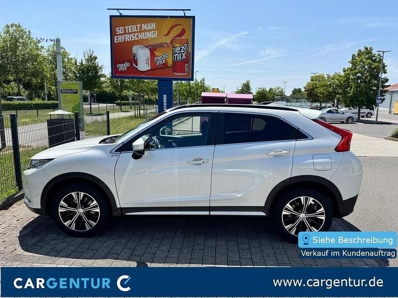 Diamond/silky white Gebraucht 2020 Mitsubishi Eclipse Cross Diamant Edition SUV | 16.990 € (Guter Preis) - Bild 1/4