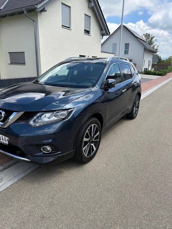 Blau Gebraucht 2015 Nissan X-Trail 360º SUV | 15.399 € (Fairer Preis) - Bild 1/4