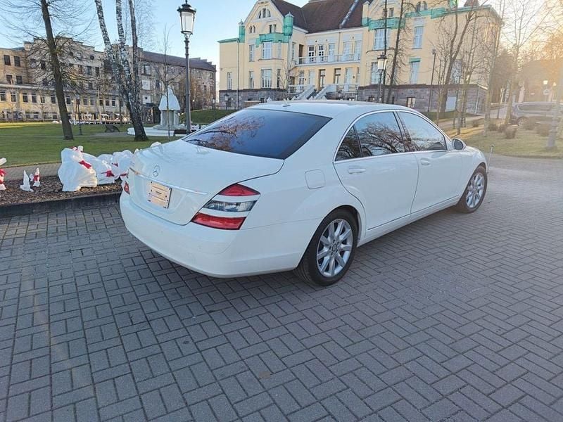 Gebraucht Mercedes S550 393 PS (289 kW) 2008 Weiß Limousine