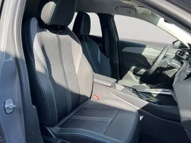 Gebraucht Peugeot 408 GT 145 PS (106 kW) 2025 Grau SUV