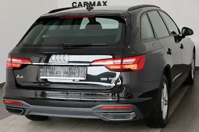 Gebraucht Audi A4 Basis 163 PS (119 kW) 2019 Schwarz Kombi