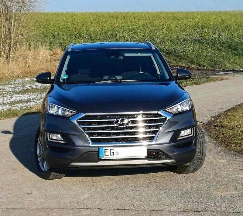 Gebraucht Hyundai Tucson Select 177 PS (130 kW) 2020 Grau SUV