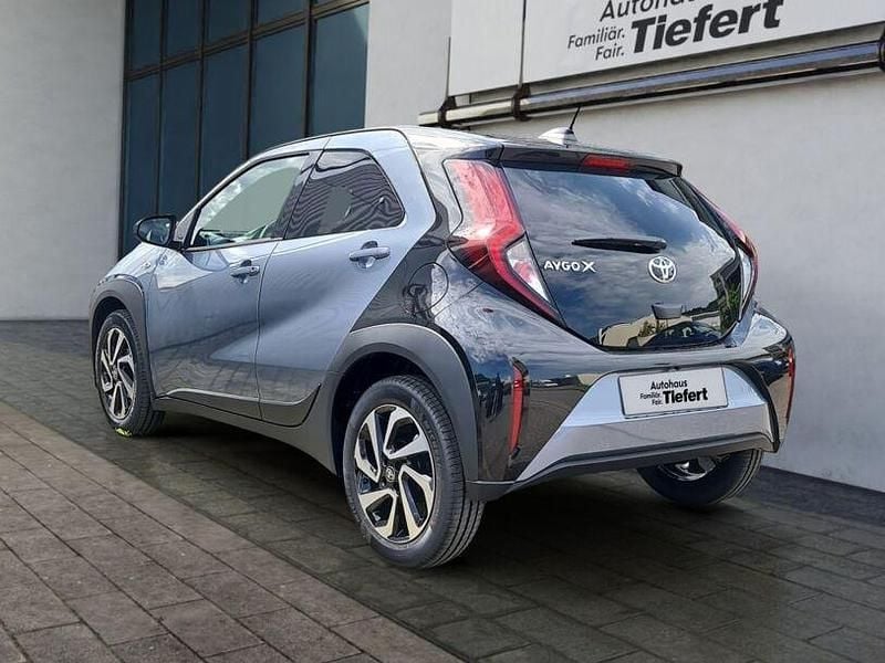 Gebraucht Toyota Aygo X 72 PS (52 kW) 2025 Grau SUV