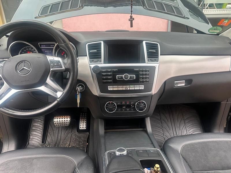 Gebraucht Mercedes ML350 2013 Schwarz SUV