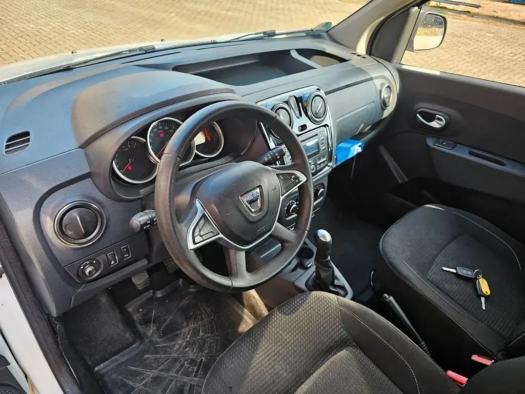 Gebraucht Dacia Dokker 90 PS (66 kW) 2017 Weiß Van / Kleinbus