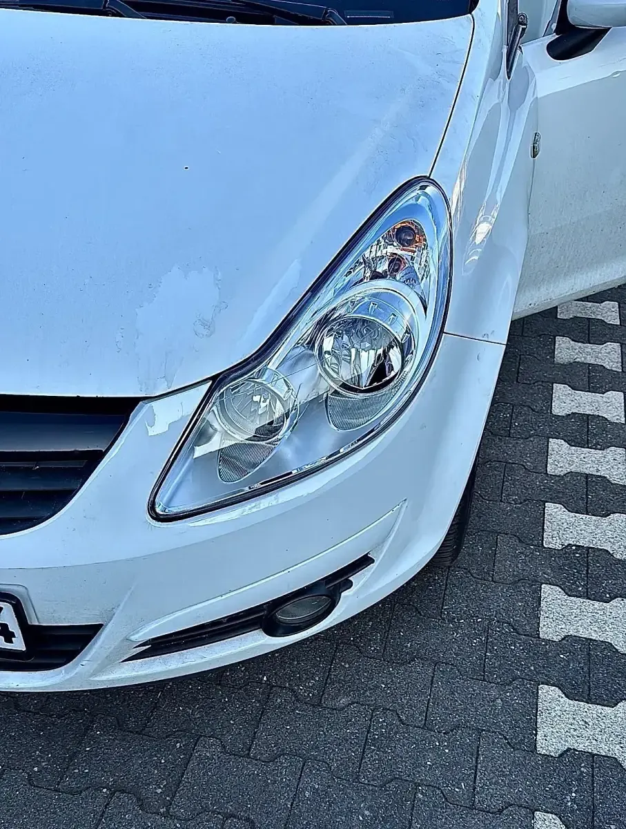 Używany Opel Corsa 87 KM (63 kW) 2010 Biały Hatchback