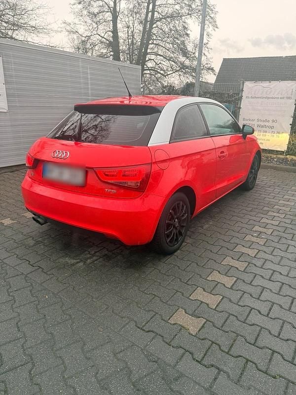 Gebraucht Audi A1 122 PS (89 kW) 2011 Rot Kleinwagen