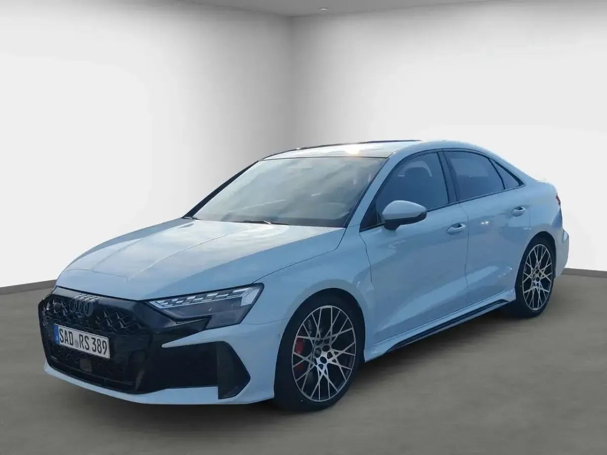 Gebraucht Audi RS3 Comfort 400 PS (294 kW) 2026 Kumulusblau uni audi exclusive Limousine