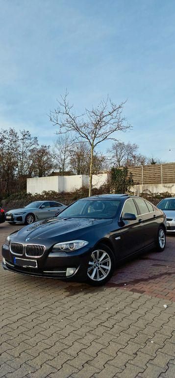 Gebraucht BMW 520 Efficient Dynamics 184 PS (135 kW) 2010 Grau Limousine