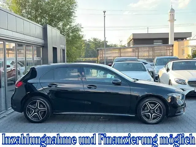 Gebraucht Mercedes A250 Sport Edition 218 PS (160 kW) 2020 Schwarz Limousine