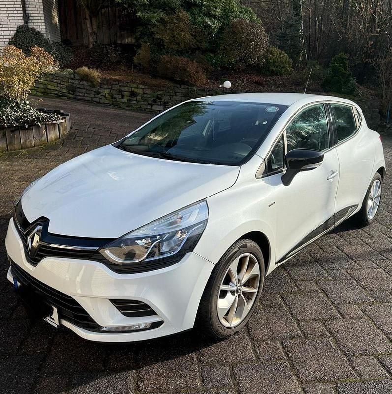 Gebraucht Renault Clio IV LIMITED 90 PS (66 kW) 2017 Weiß Kleinwagen