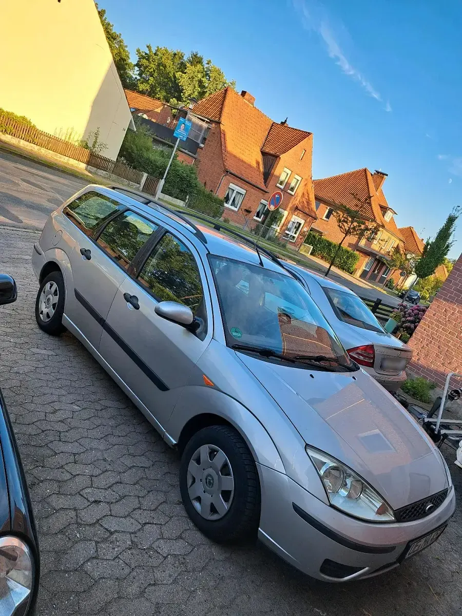 Gebraucht Ford Focus 116 PS (85 kW) 2006 Silber Kombi