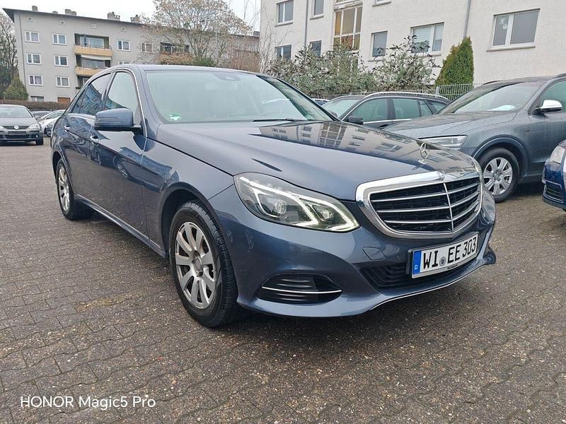 Gebraucht Mercedes E250 204 PS (150 kW) 2014 Limousine