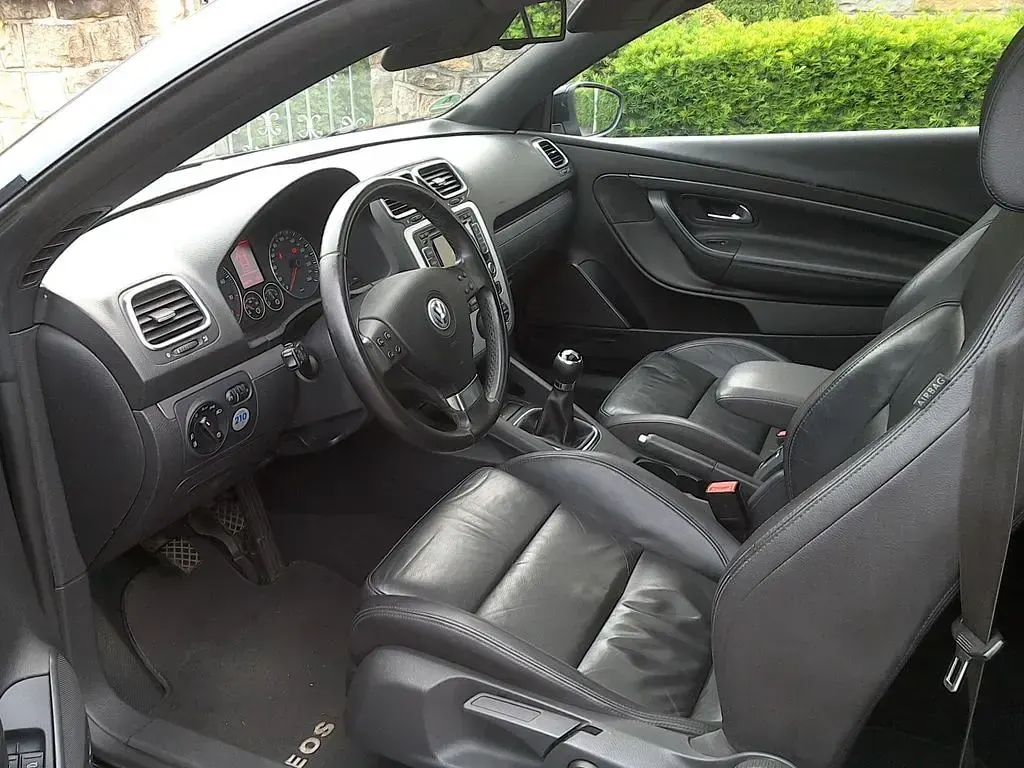 Gebraucht VW Eos 122 PS (89 kW) 2009 Schwarz Cabrio