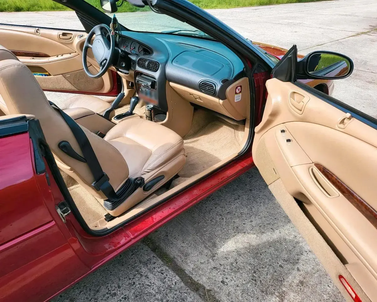 Gebraucht Chrysler Stratus 163 PS (119 kW) 1997 Rot Cabrio