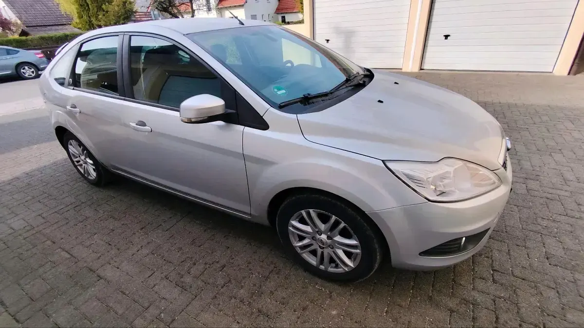 Gebraucht Ford Focus 2009 Grau Limousine