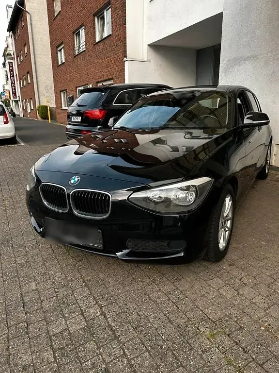Käytetty BMW 116 Efficient Dynamics 116 HP (85 kW) 2014 Musta Viistoperä