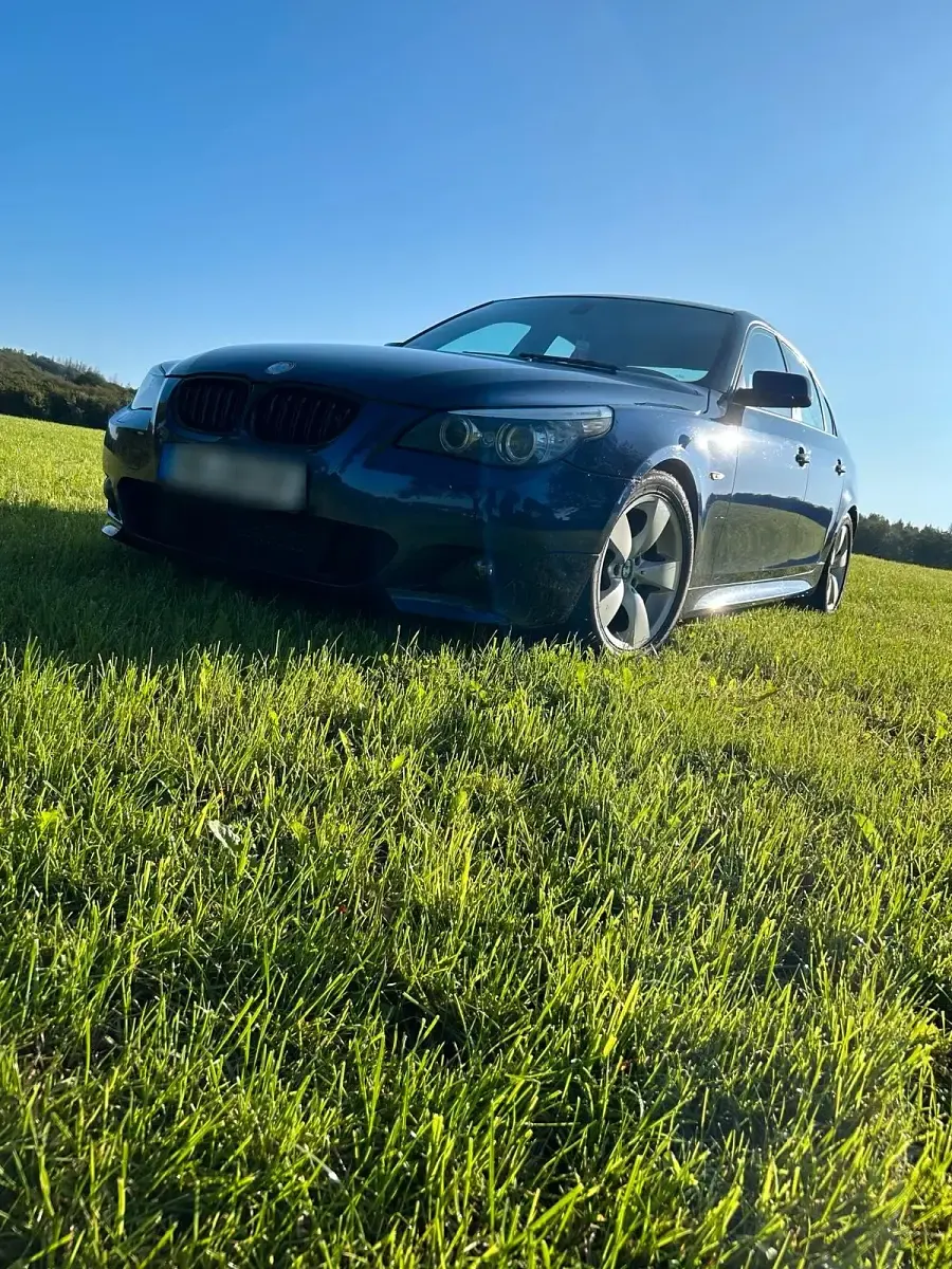 Gebraucht BMW 530 M Sport 235 PS (172 kW) 2008 Blau Limousine