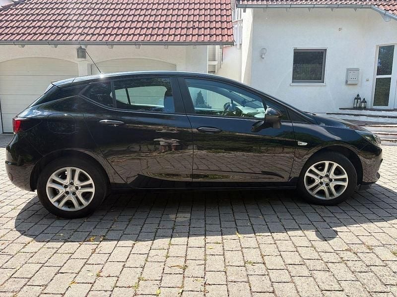 Schwarz Gebraucht 2019 Opel Astra Limousine | 9.800 € (Superpreis) - Bild 1/4