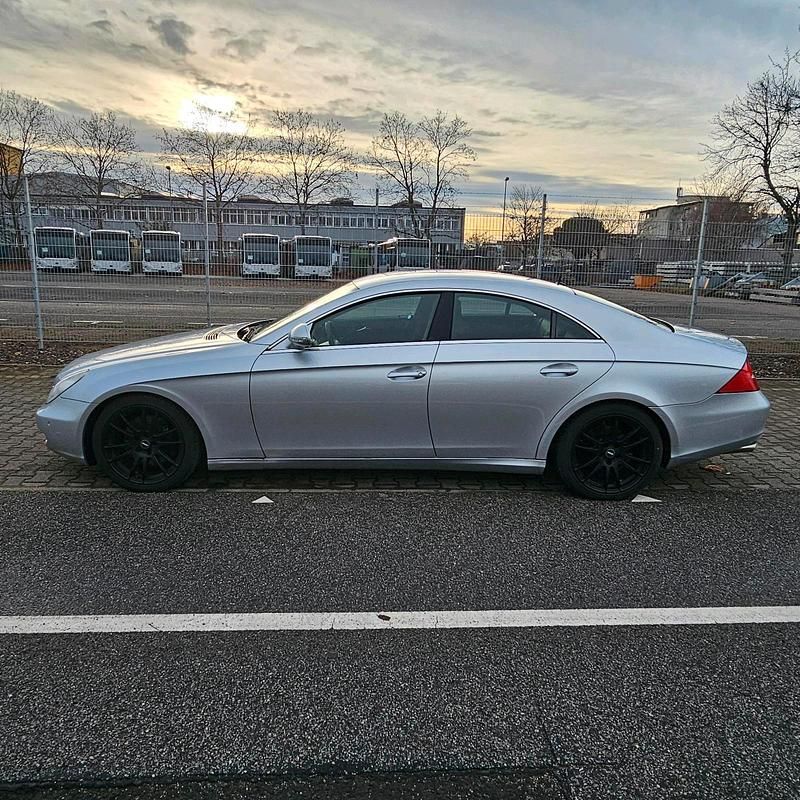 Gebraucht Mercedes CLS350 272 PS (200 kW) 2006 Silber Coupé