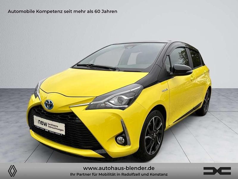 Energy yellow / mytsic schwarz Gebraucht 2017 Toyota Yaris Limousine | 13.990 € (Fairer Preis) - Bild 1/4