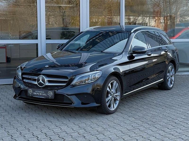 Gebraucht Mercedes C300e 306 PS (225 kW) 2020 Schwarz Limousine